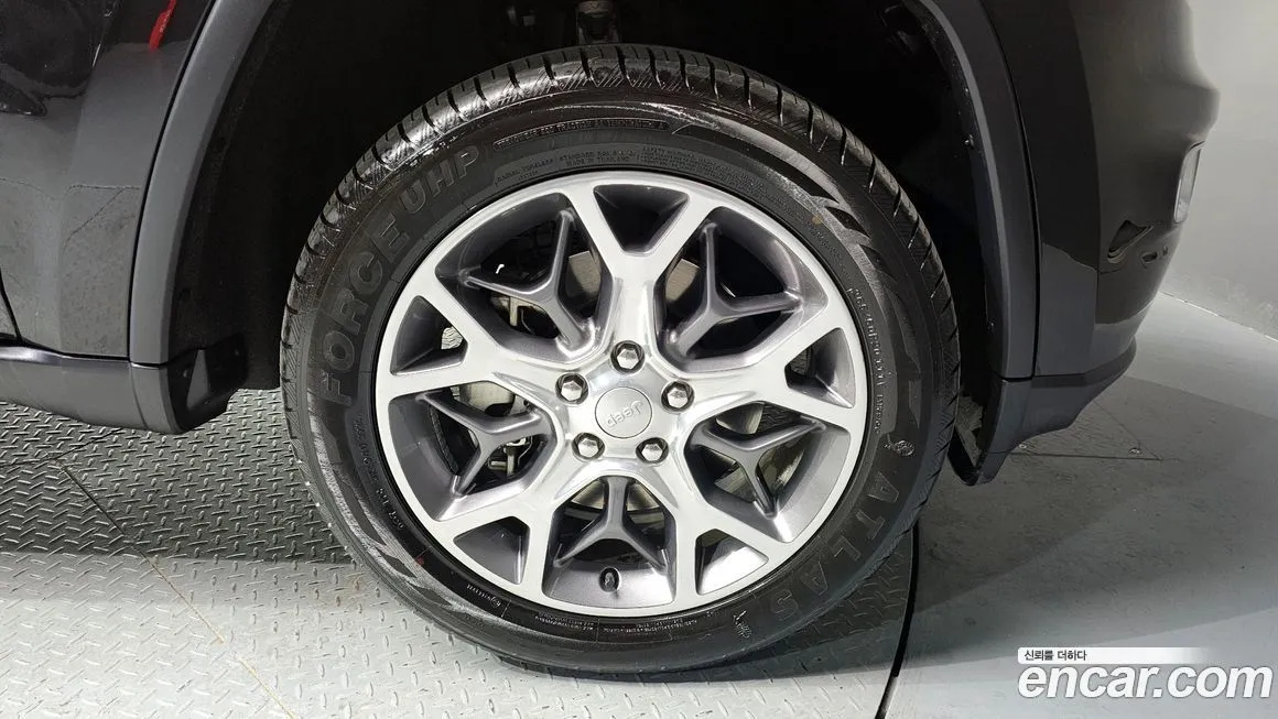 Jeep Cherokee 2021 из KR, фото 9