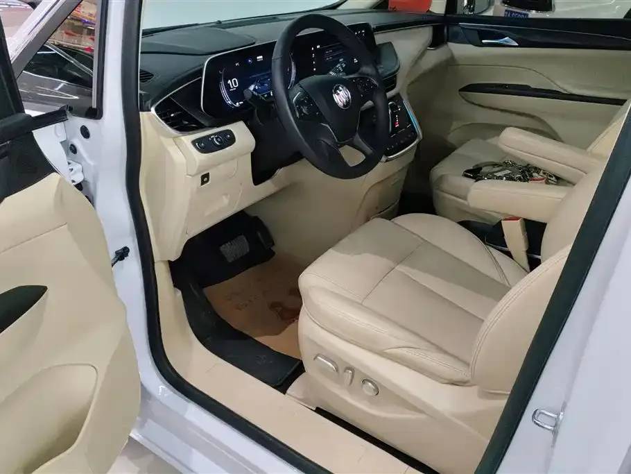 Buick GL8 2023 из CN, фото 4