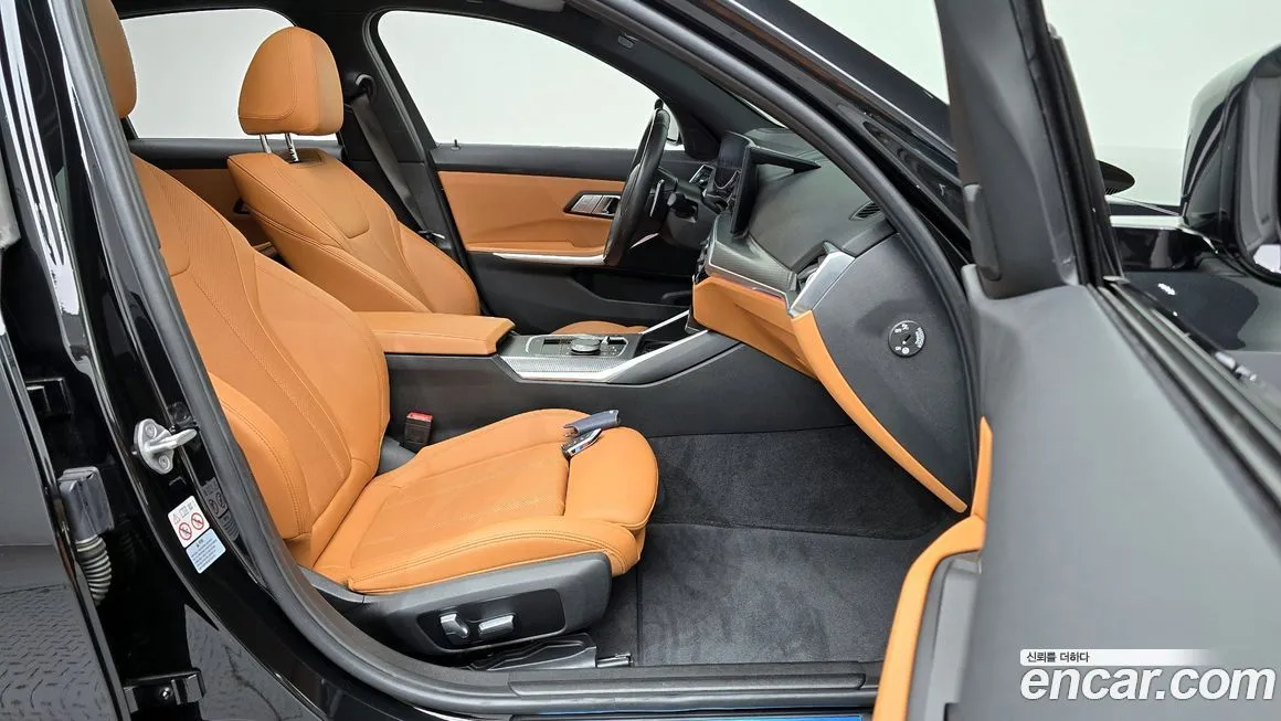 BMW 3-Series 2023 из KR, фото 9