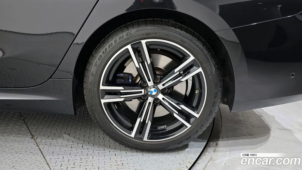 BMW 3-Series 2023 из KR, фото 5