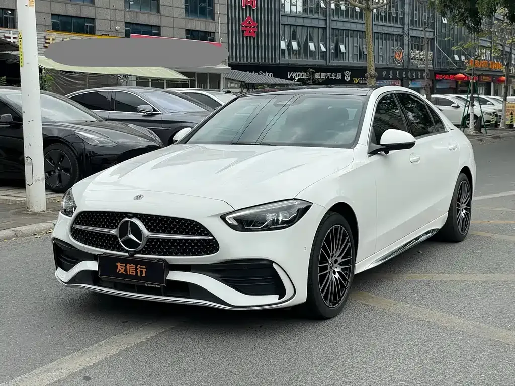 Mercedes-Benz C-Class — фото 1