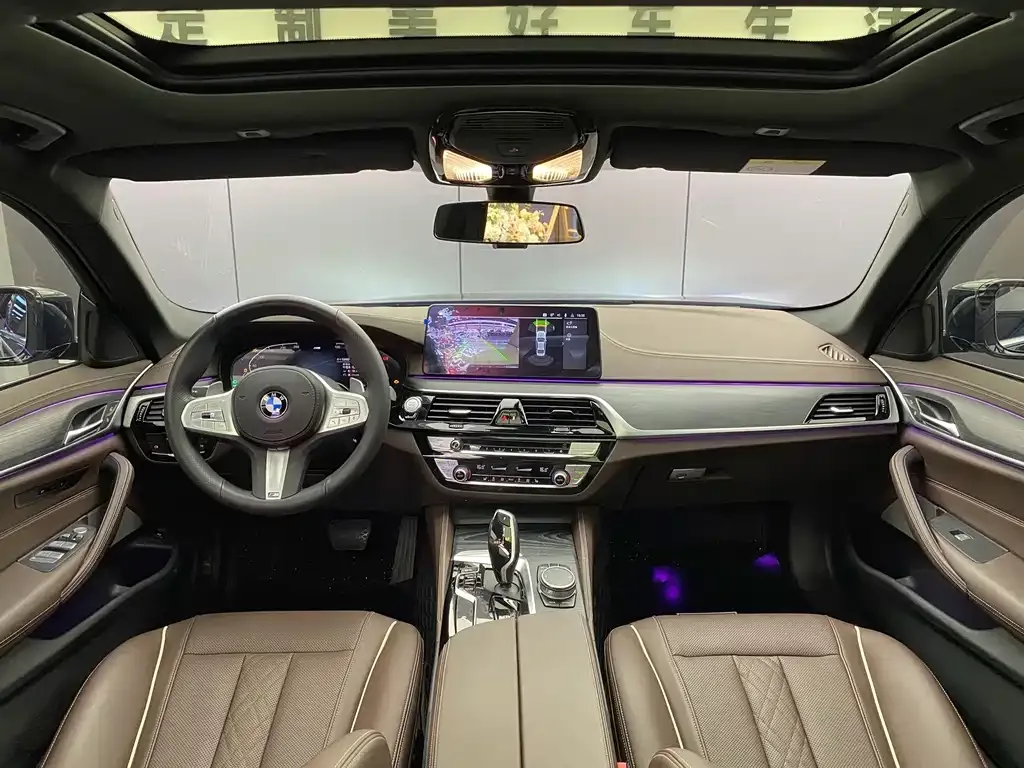 BMW 5 Series 2023 из CN, фото 2