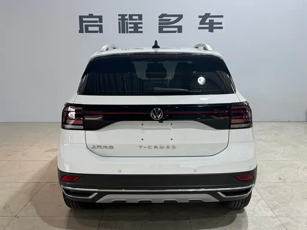 Volkswagen T-Cross — фото 10