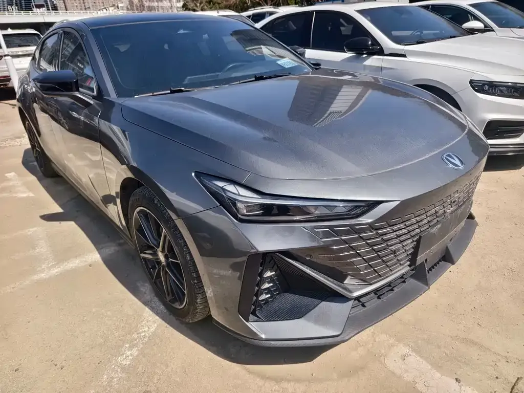 Changan UNI-V 2023 из CN, фото 4