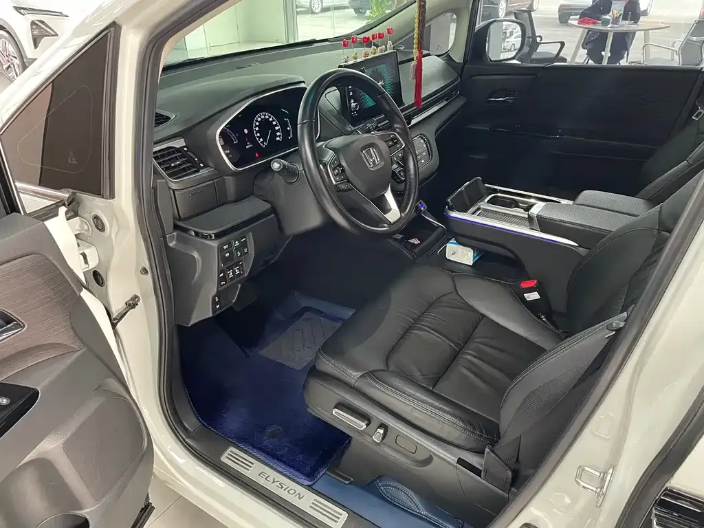 Honda Elysion 2023 из CN, фото 9