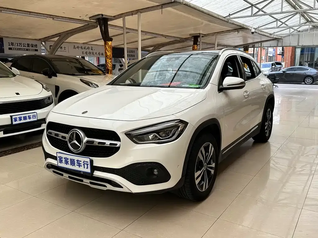 Mercedes-Benz GLA