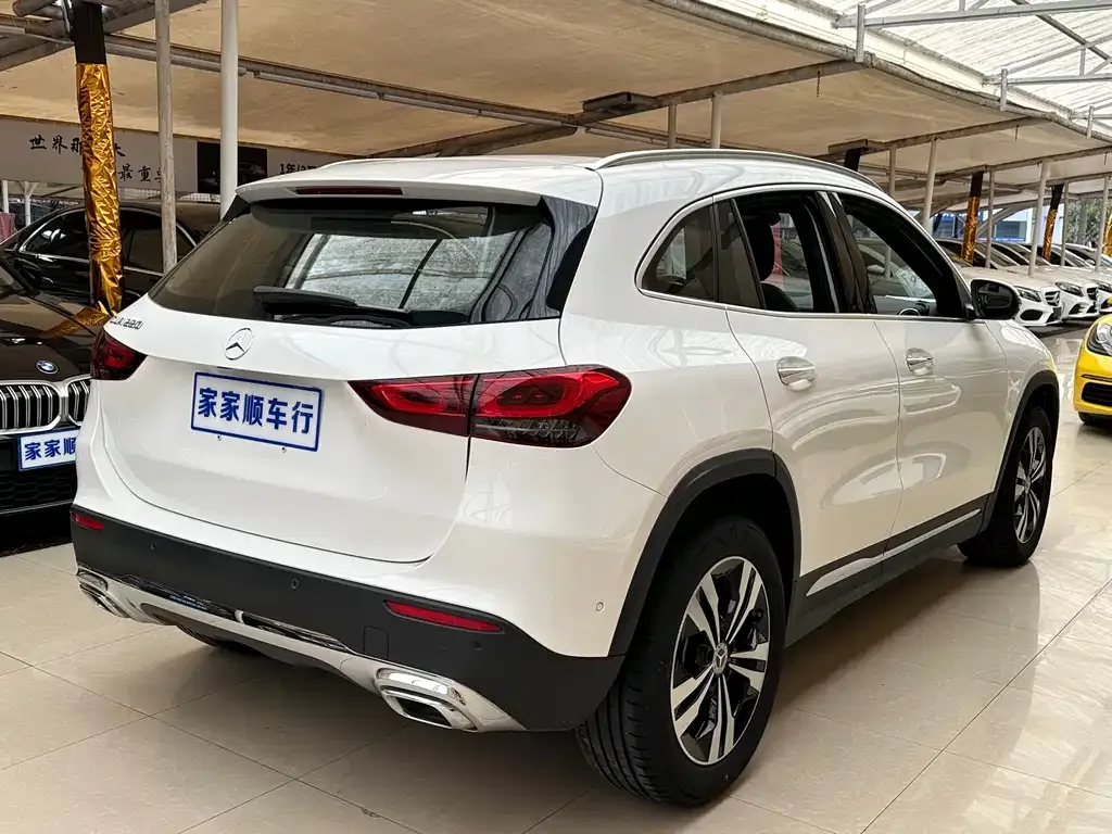 Mercedes-Benz GLA 2023 из CN, фото 3