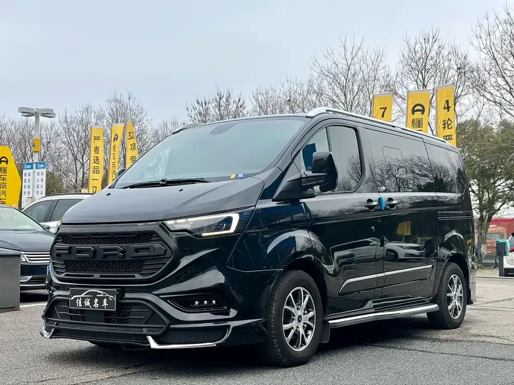 Ford Tourneo 2025 из CN, фото 1