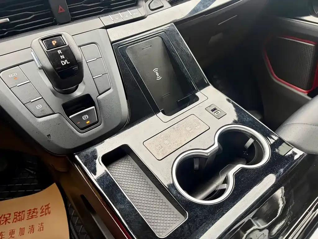 Ford Tourneo 2025 из CN, фото 4