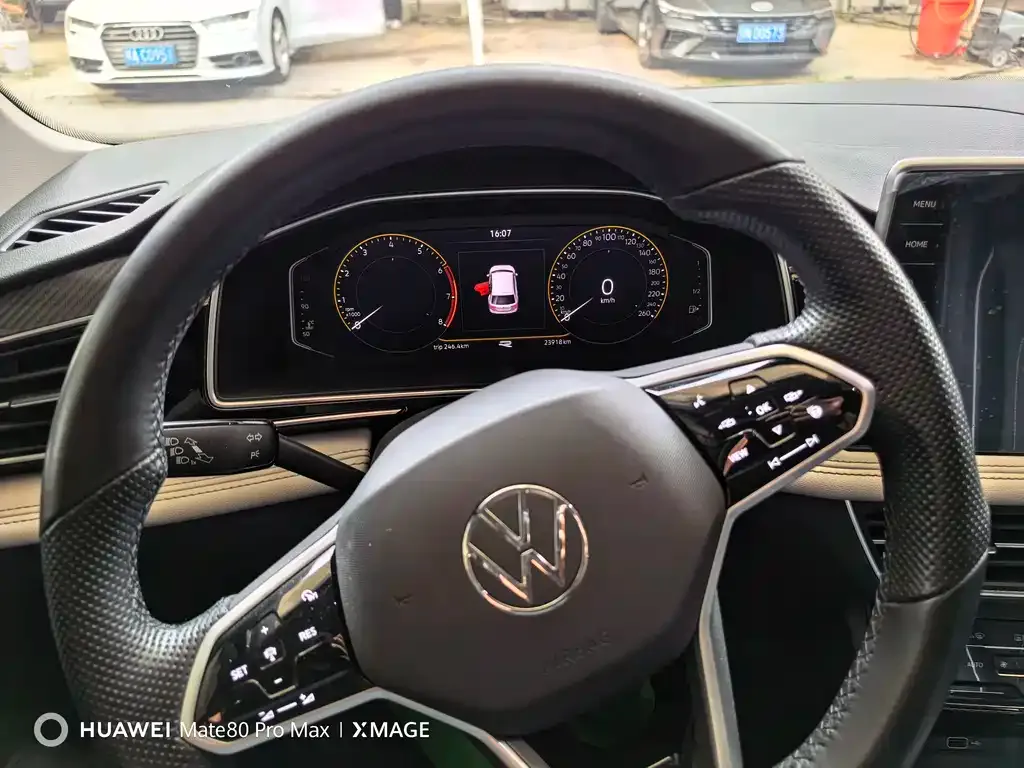 Volkswagen Tiguan L 2022 из CN, фото 3