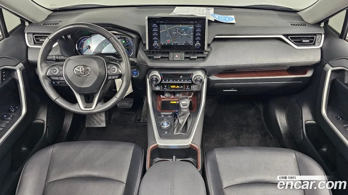 Toyota RAV4 — фото 2
