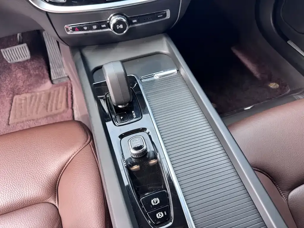 Volvo S60 2023 из CN, фото 10