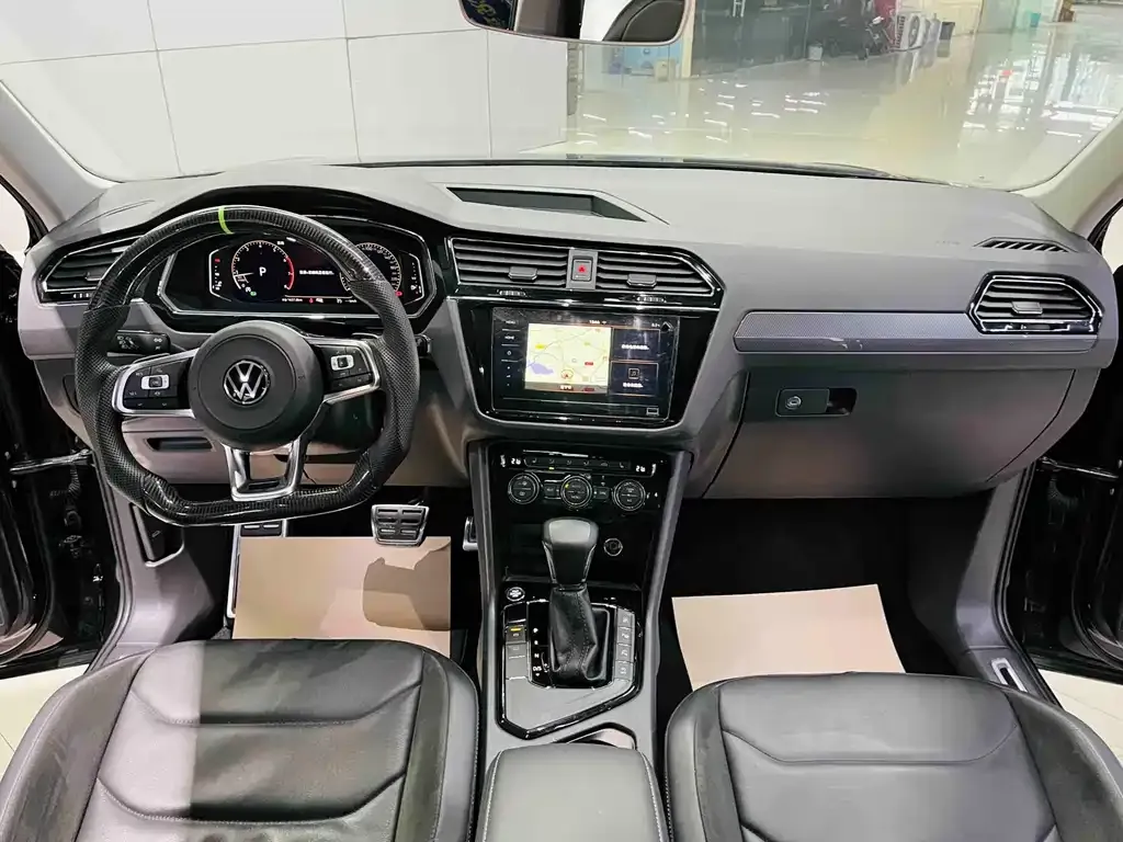 Volkswagen Tiguan L 2021 из CN, фото 3