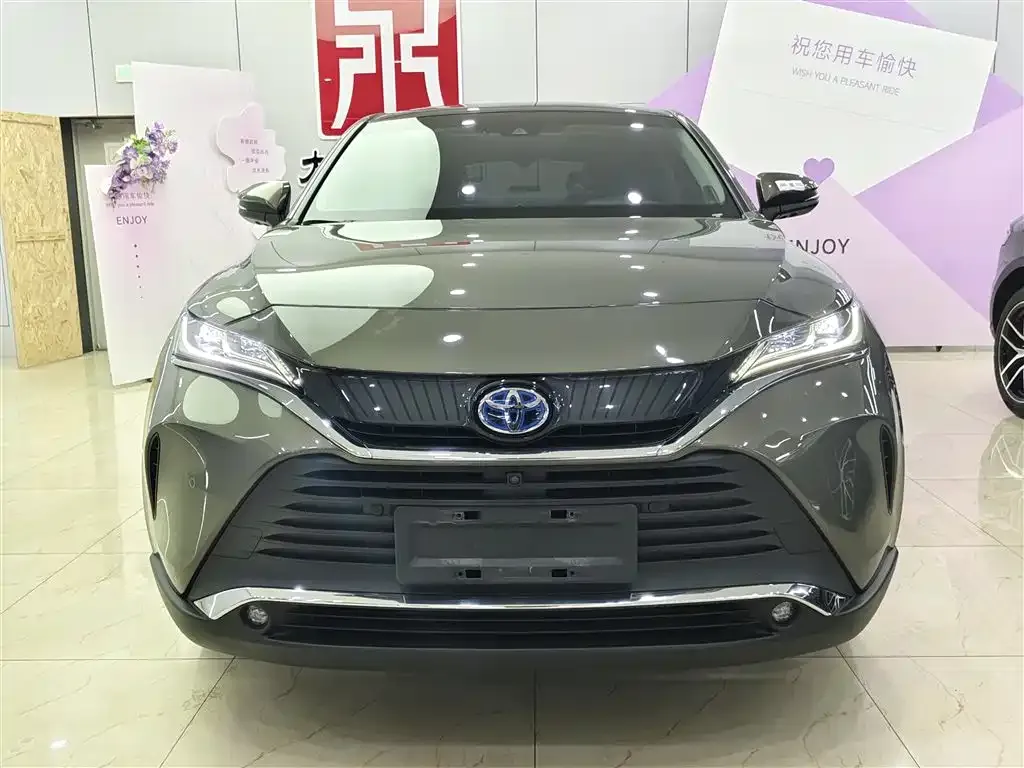 Toyota Harrier — фото 3