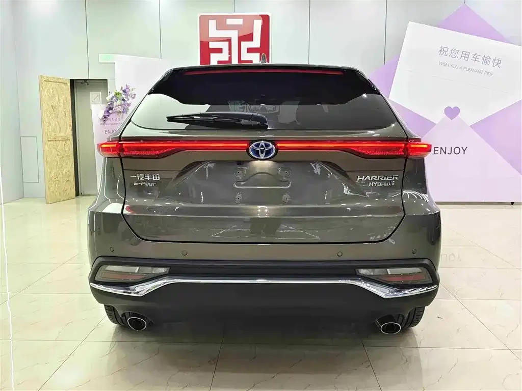Toyota Harrier — фото 4