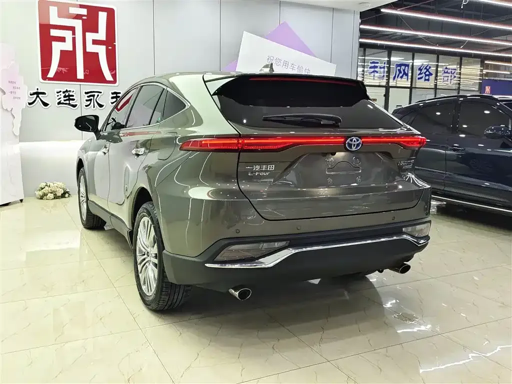 Toyota Harrier — фото 9