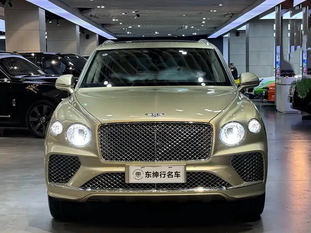 Bentley Bentayga — фото 3