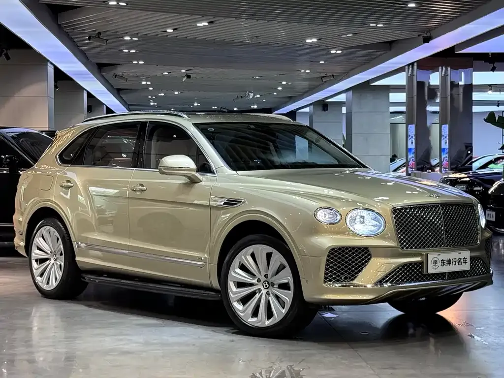 Bentley Bentayga — фото 8