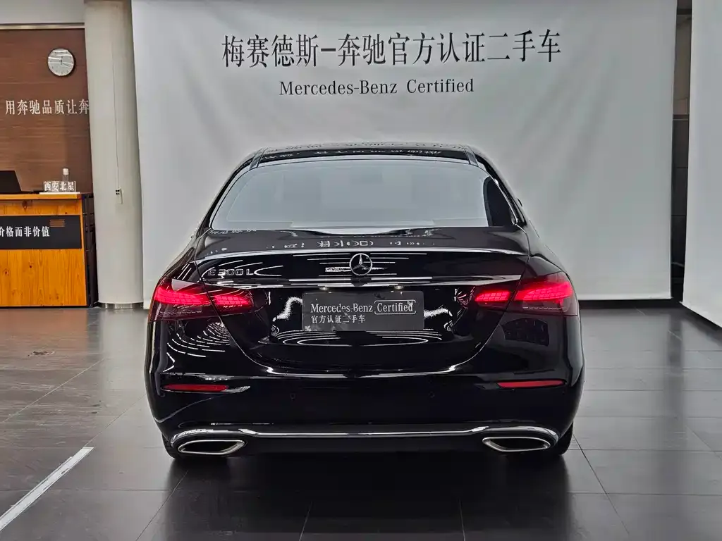 Mercedes-Benz E-Class — фото 10