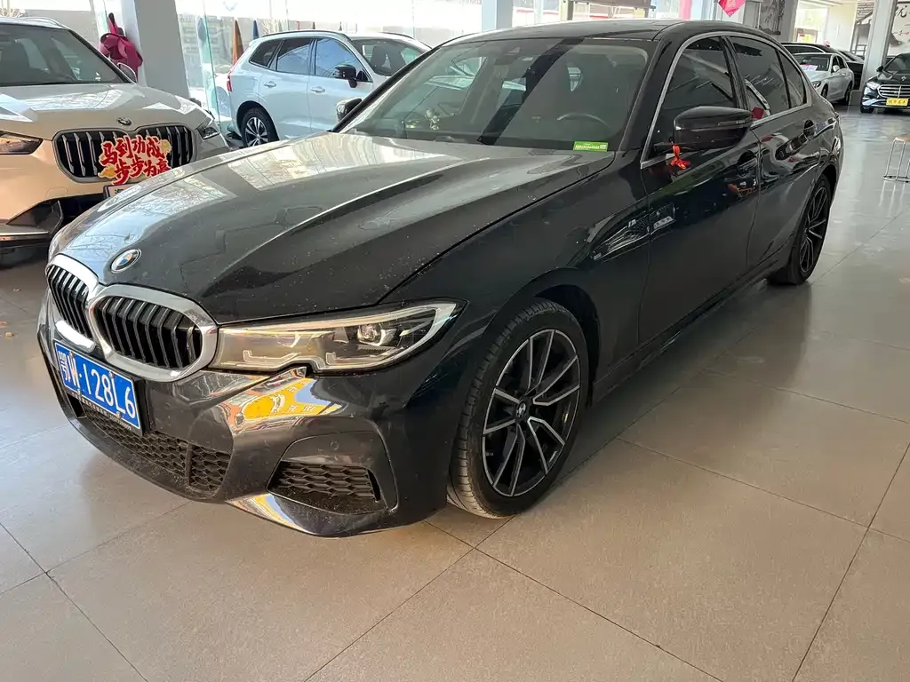 BMW 3 Series — фото 1