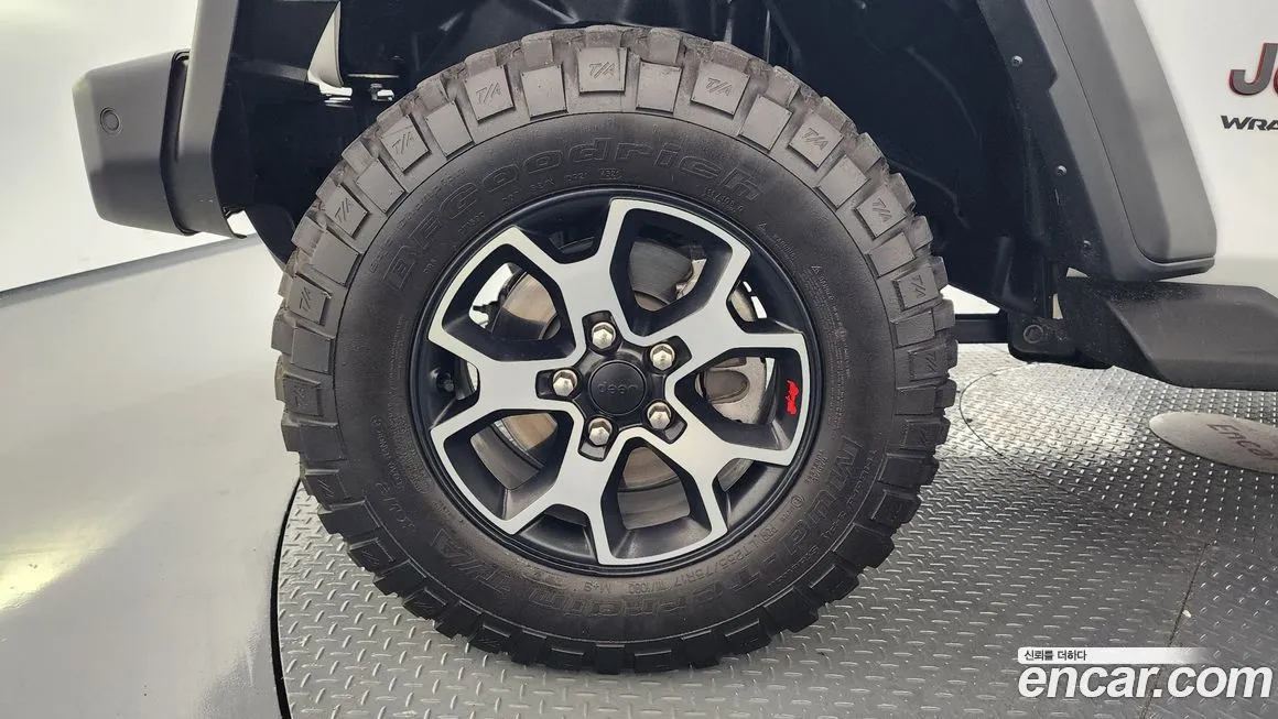 Jeep Wrangler 2022 из KR, фото 7