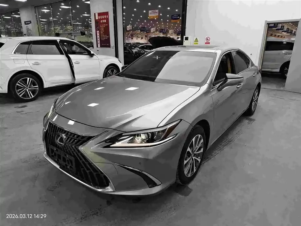 Lexus ES 2022 из CN, фото 1