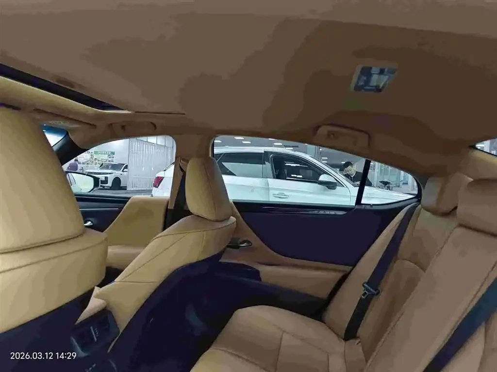 Lexus ES 2022 из CN, фото 5