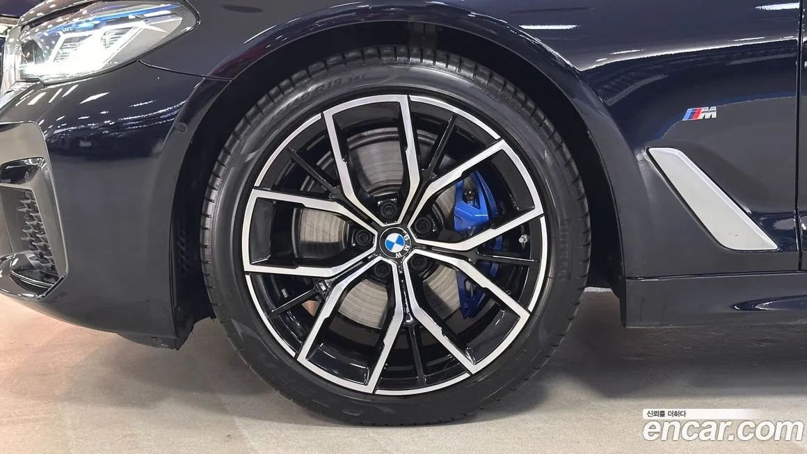 BMW 5-Series 2023 из KR, фото 3