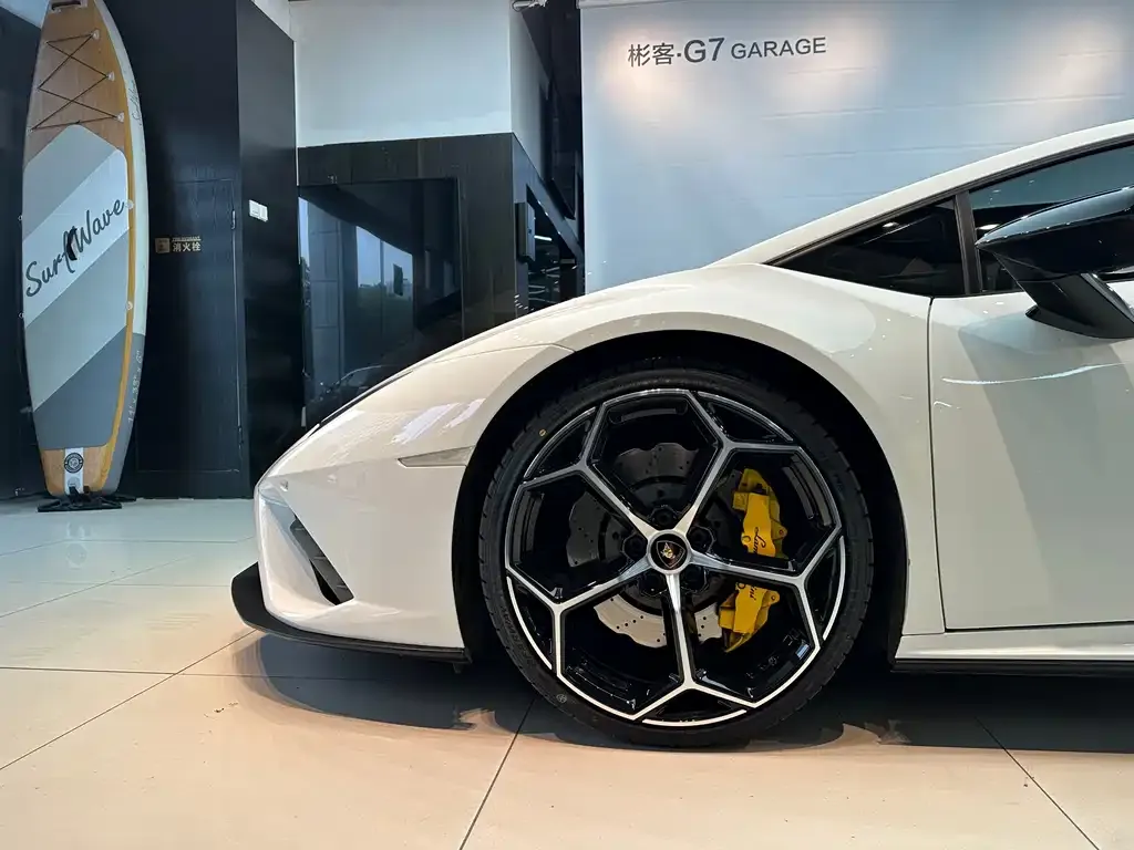 Lamborghini Huracan 2022 из CN, фото 6