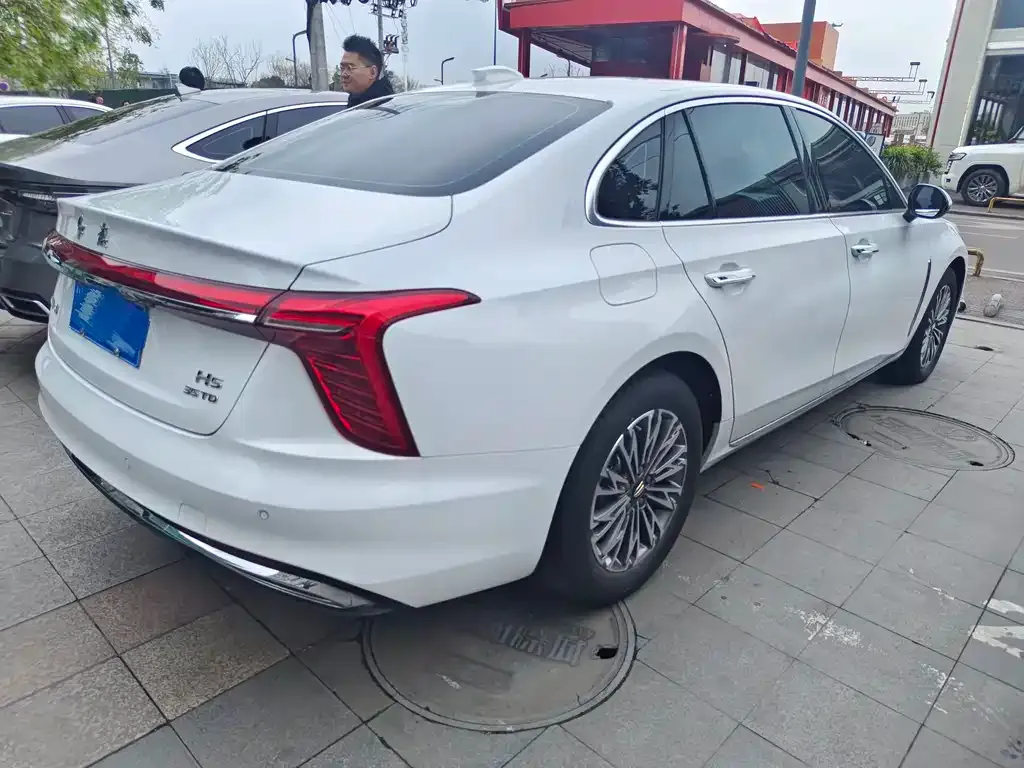 Hongqi H5 2025 из CN, фото 4