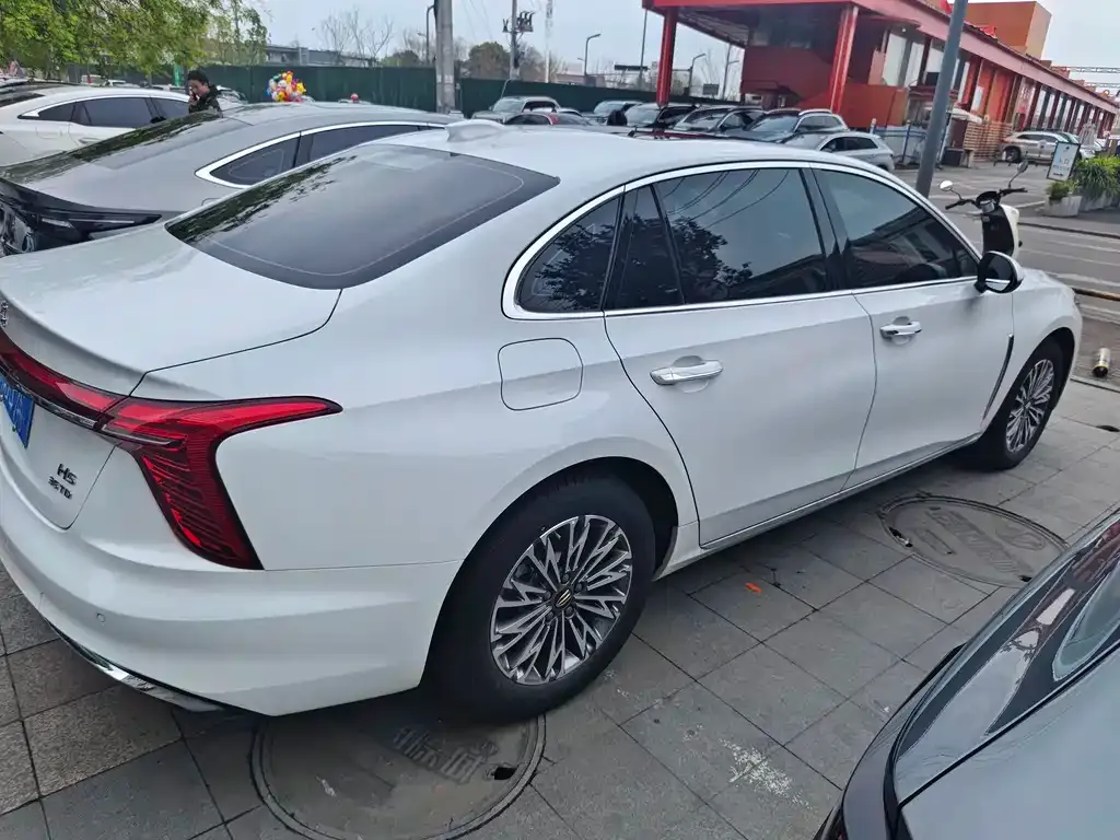 Hongqi H5 2025 из CN, фото 8