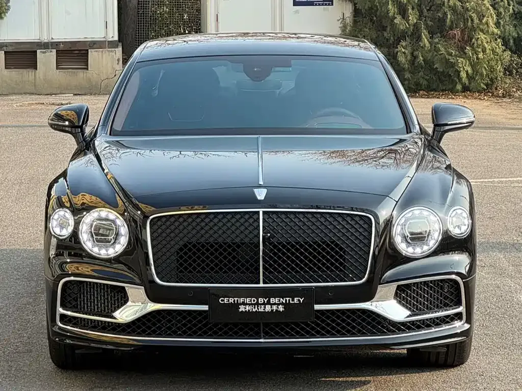 Bentley Flying Spur — фото 2
