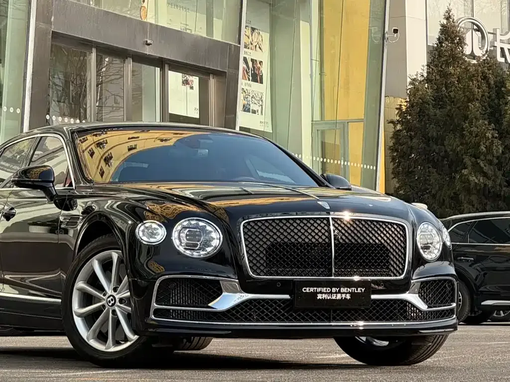 Bentley Flying Spur — фото 6
