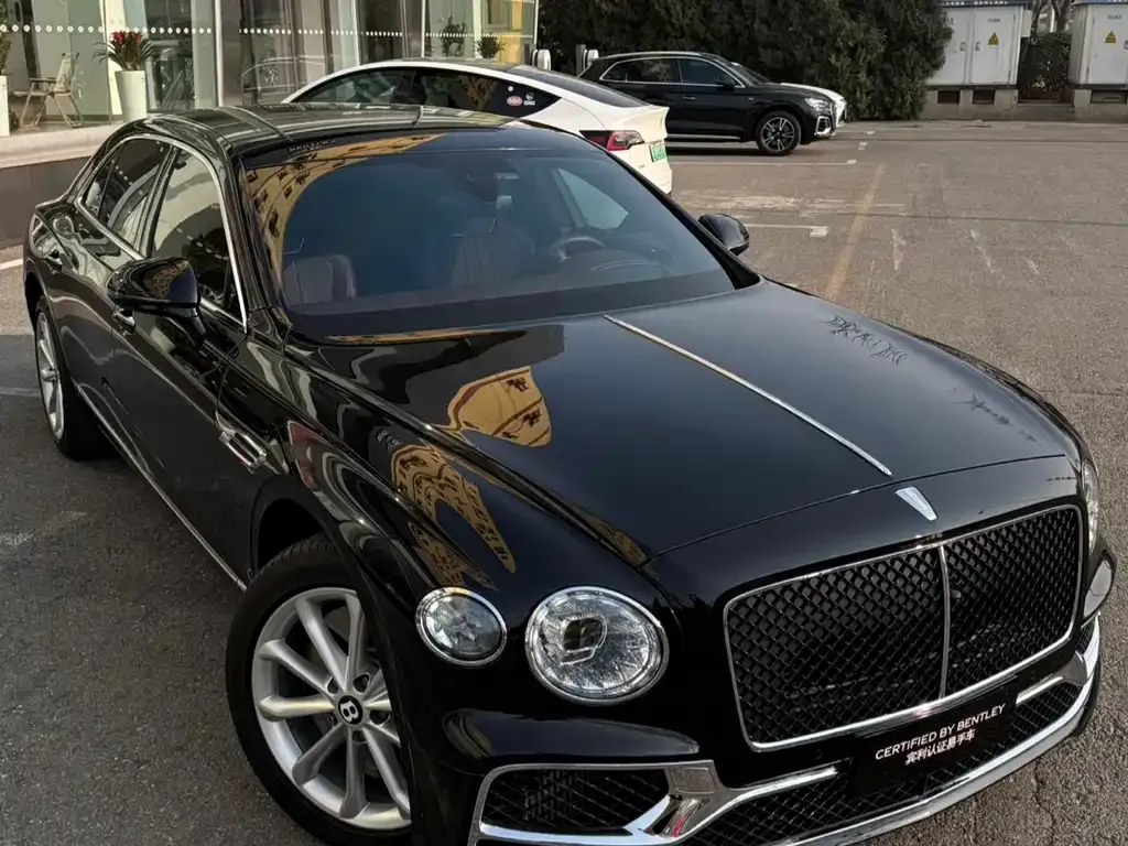 Bentley Flying Spur — фото 8