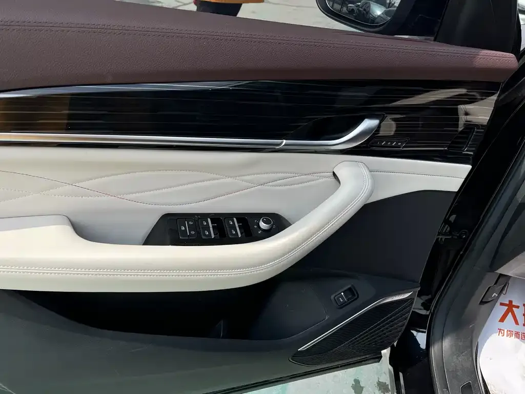 Geely Xingyue L 2023 из CN, фото 2