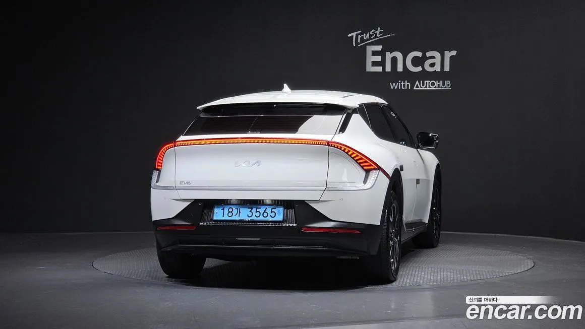 Kia EV6 — фото 3