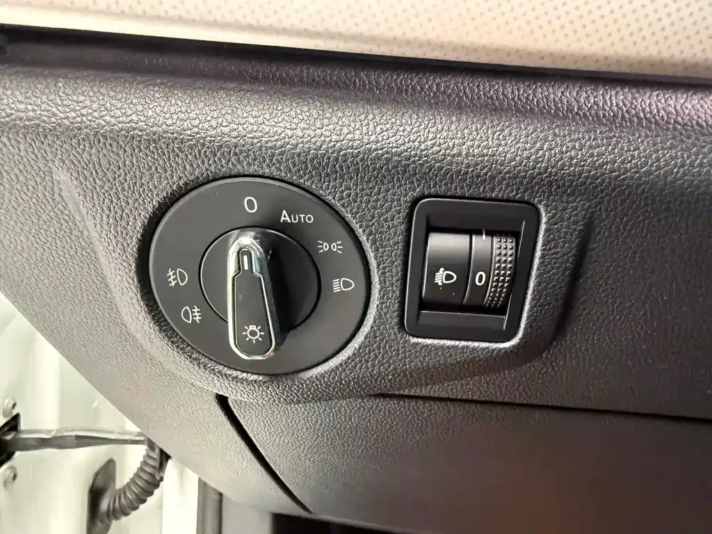 Volkswagen Bora 2023 из CN, фото 7