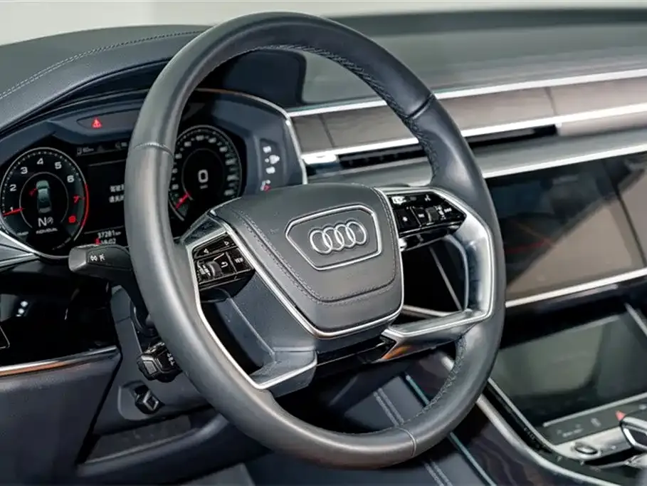 Audi A8 2024 из CN, фото 5
