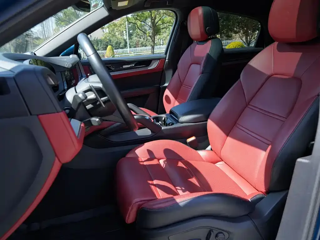 Porsche Cayenne 2025 из CN, фото 6