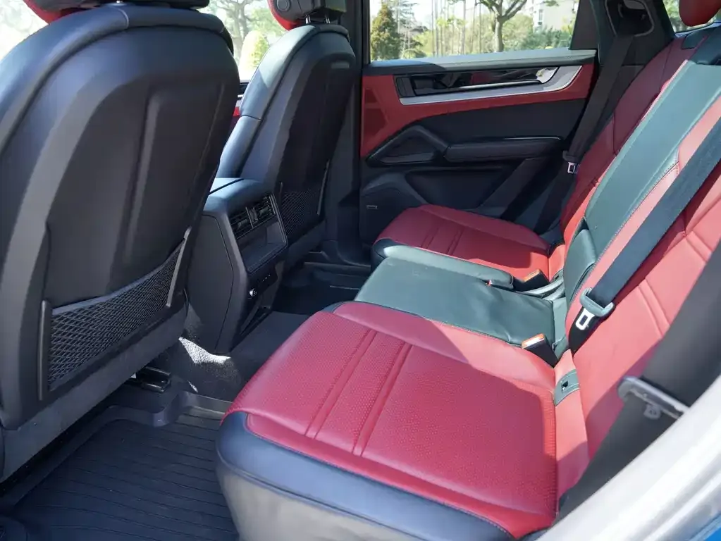 Porsche Cayenne 2025 из CN, фото 8