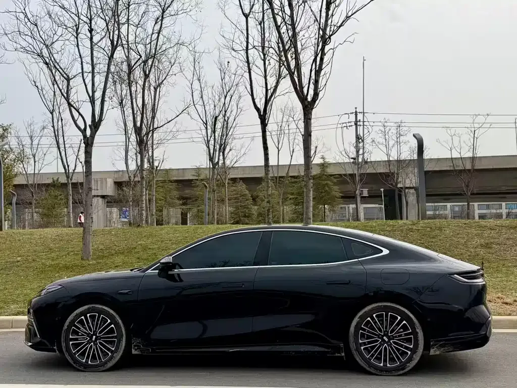 Geely Galaxy Xingyao 8 2025 из CN, фото 2