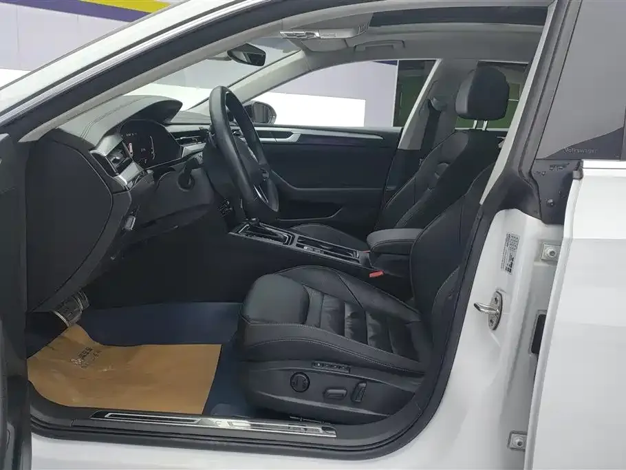 Volkswagen CC 2024 из CN, фото 7