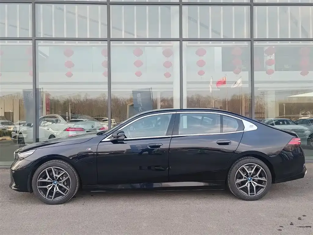BMW i5 2025 из CN, фото 7