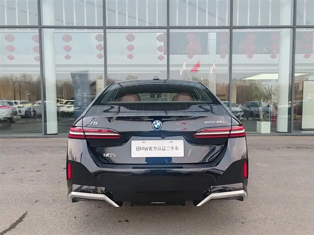 BMW i5 2025 из CN, фото 2