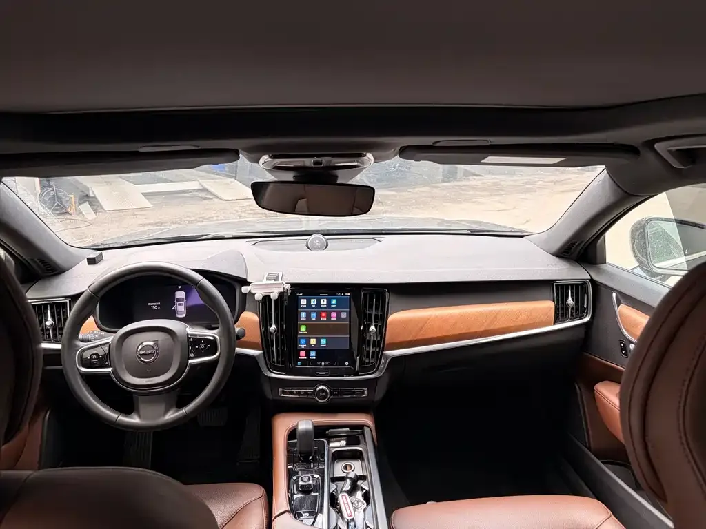 Volvo S90 2022 из CN, фото 3