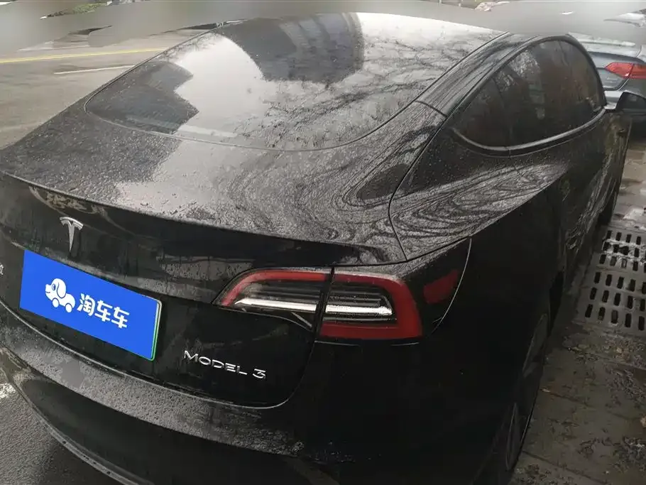 Tesla Model 3 — фото 7