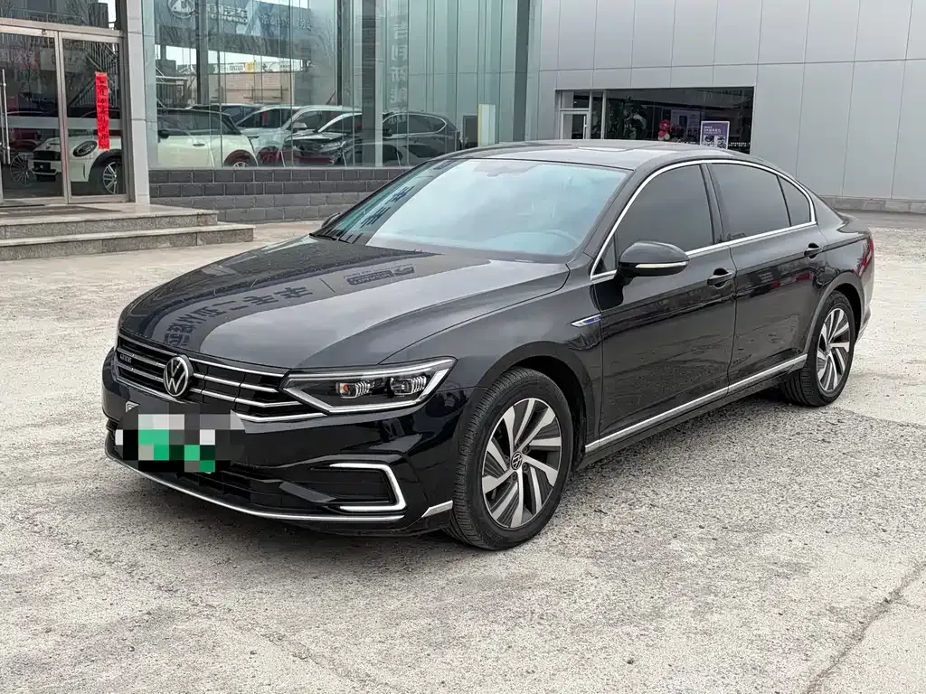 Volkswagen Magotan GTE PHEV 2023 из CN, фото 1