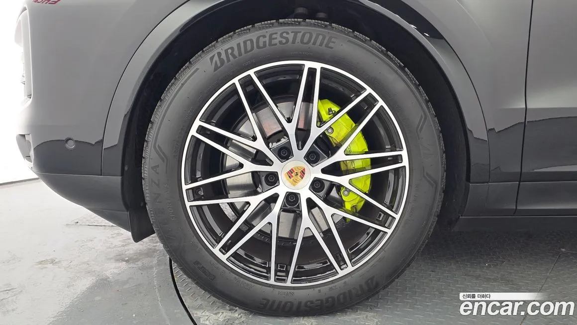 Porsche Cayenne 2024 из KR, фото 7