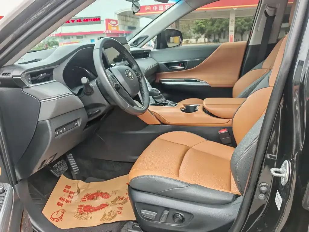 Toyota Venza 2023 из CN, фото 2