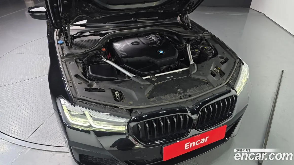 BMW 5-Series 2022 из KR, фото 3